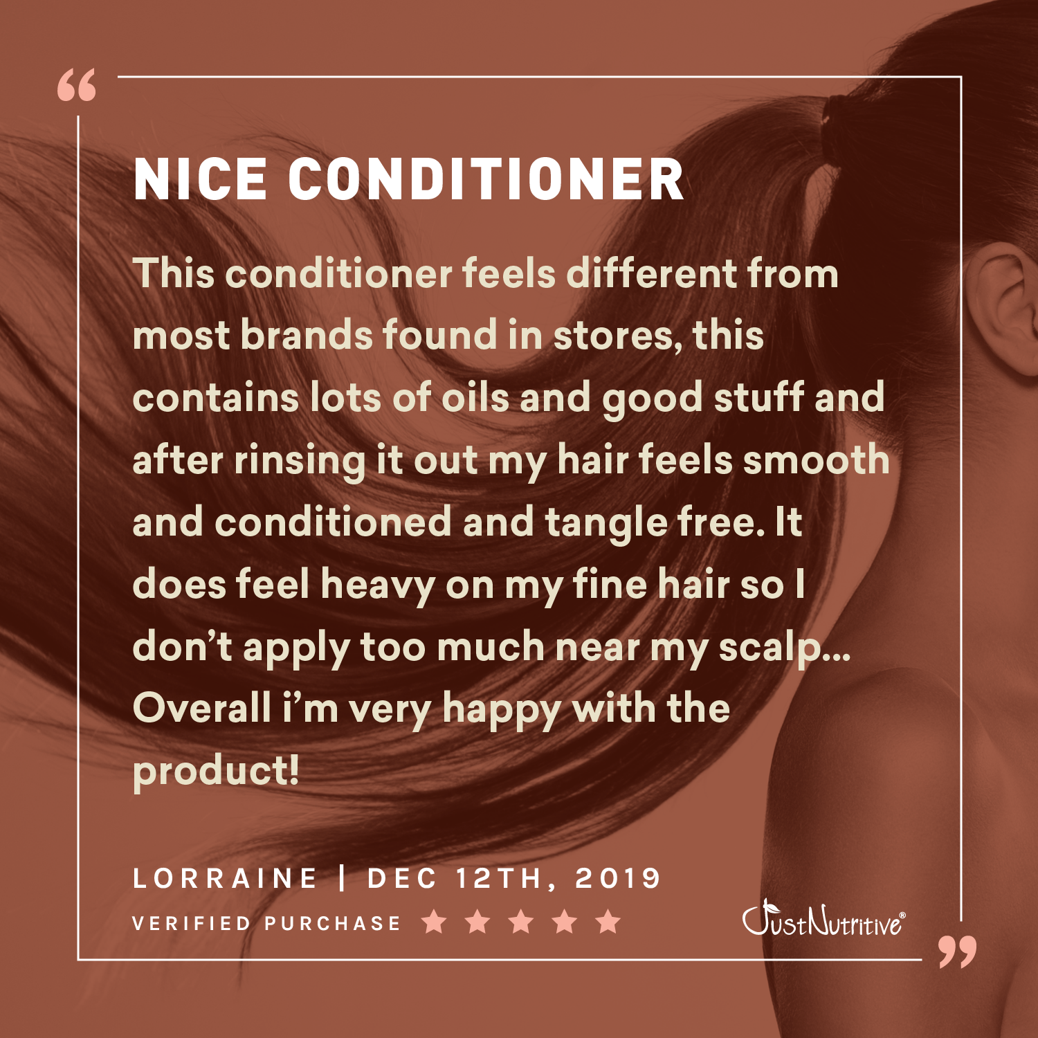 Person with smooth hair and a testimonial about a conditioner on a brown background